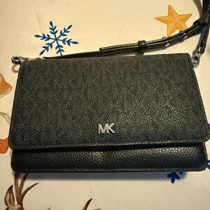Michael Kors Crossbody Wallet